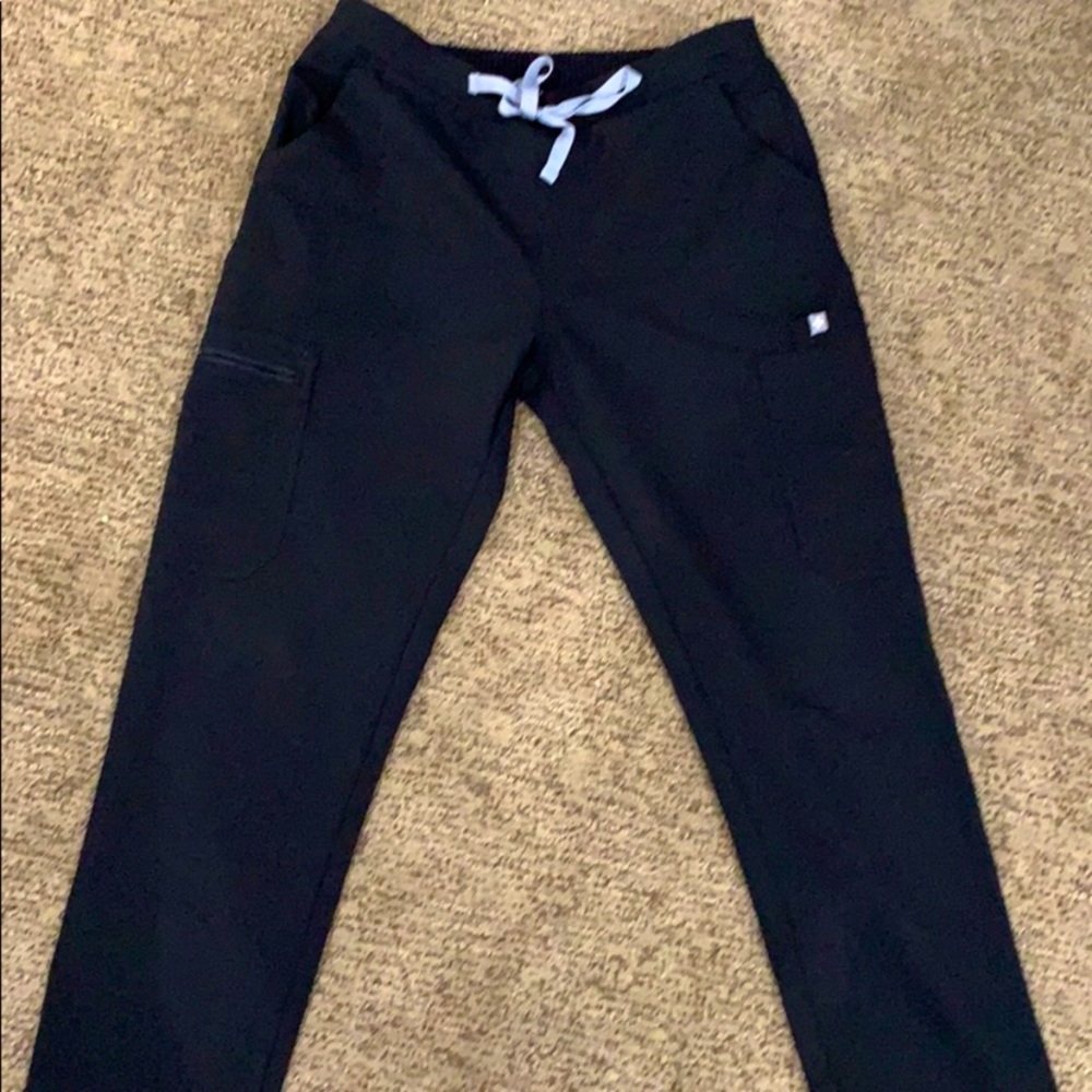 Figs Yola Scrubs Never Worn- SMALL PETITE